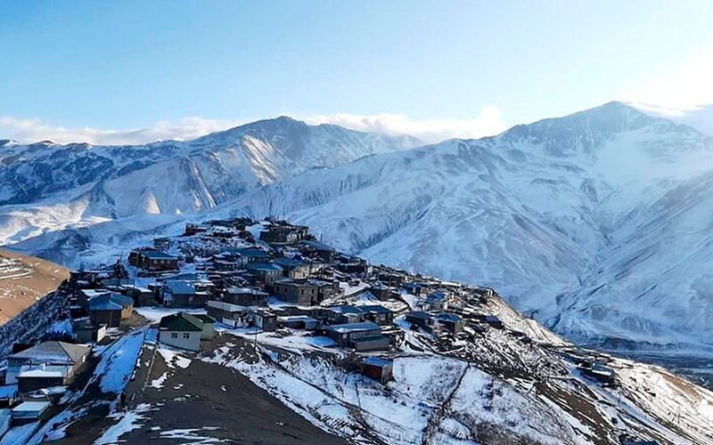 Baku Khinaliq & Candy Cane Mountains Full-Day Small Group Tour - Quba adds craft and a forest break