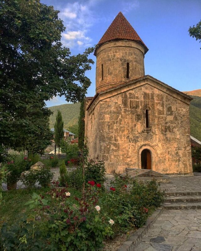 Baku Shaki Khans Palace & Kish Temple Full-Day Historical Tour - The Baku and Sheki question