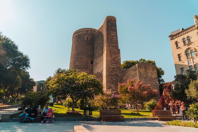 Baku Tour for 5 Days - Meeting and Pickup Details