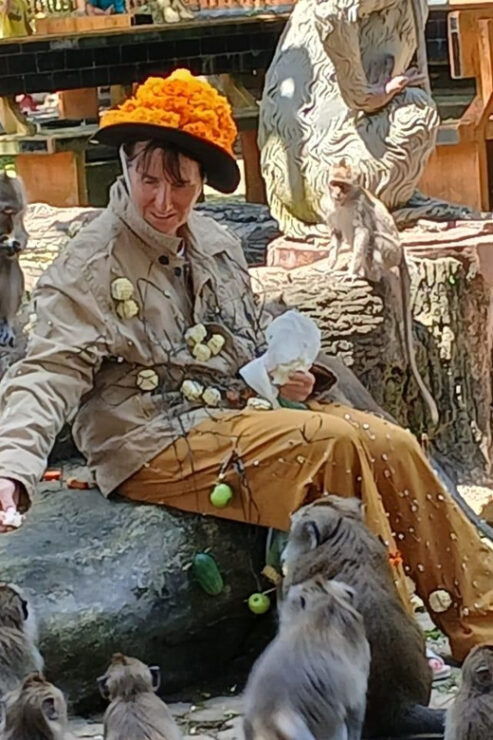 Bali: Adrenaline Fun Youtuber Feeding Monkey on Your Body - Key Points