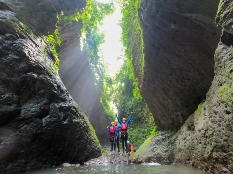 Bali: Aling Canyon Canyoning Tour - Safety, Guides, and Group Dynamics