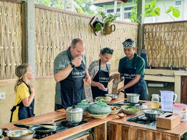 Bali: Balinese Cooking Class and Sightseeing in Ubud - Itinerary Highlights