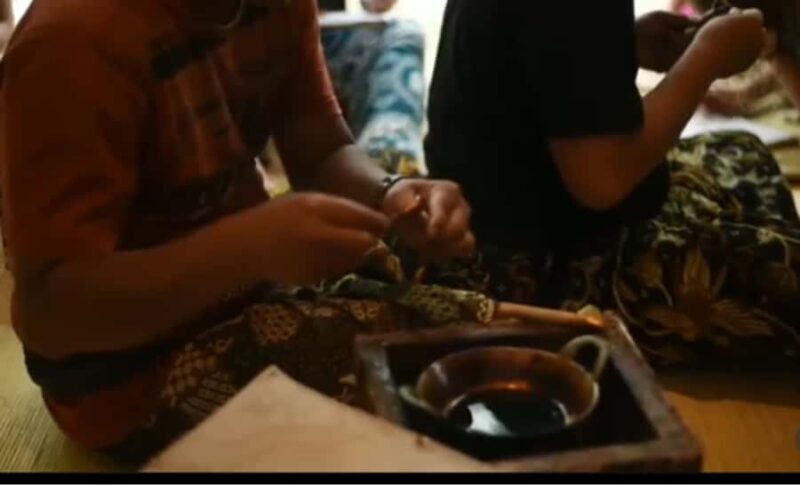 Bali: Batik Class with Dyeing or Brushing Methods - Practical Tips for Your Batik Class