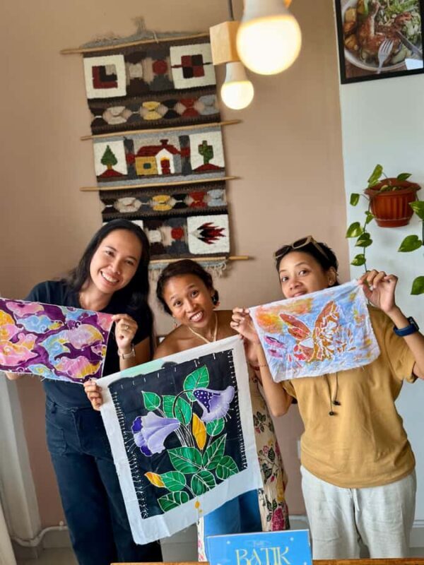 Bali: Batik Painting Workshop with Oedel Fashion - The Experience in Action