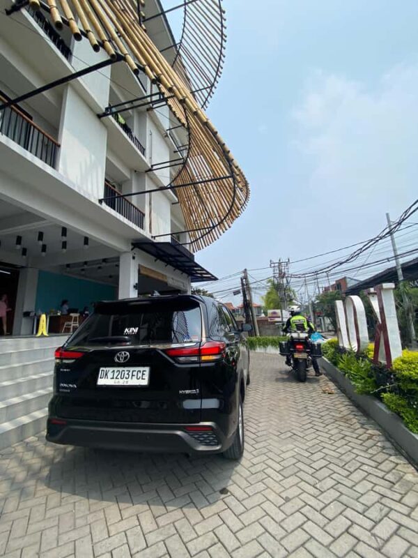 Bali: Beach Club Day Tour and Nightlife Experience - What We Appreciate and a Few Considerations