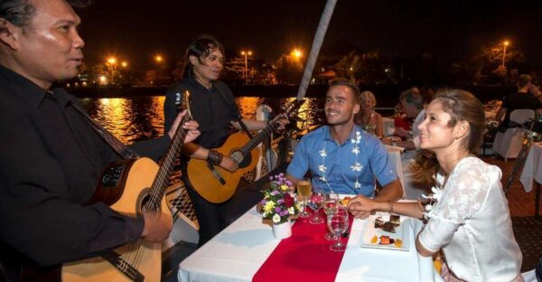 Bali Benoa: 5-Course Romantic Dinner Cruise With Live Music - Customer Testimonials