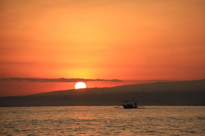 Bali: Blue Lagoon Sunrise Cruise With Tour By Option - Additional Tips