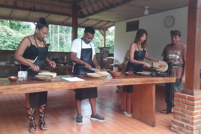 Bali Cooking Class Traditional Balinese Food in Ubud Bali - Authentic Balinese Food Experience