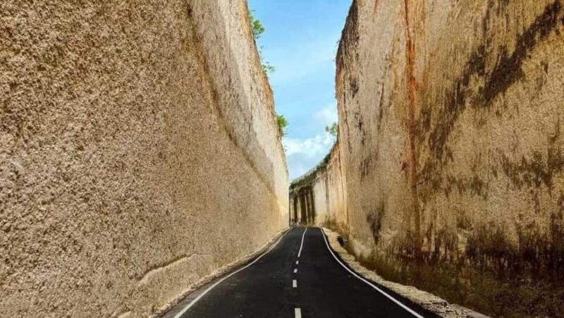 Bali: Customised Uluwatu Tour With Private Hotel Transfer - Beaches and Scenic Stops: Natural Beauty and Relaxation