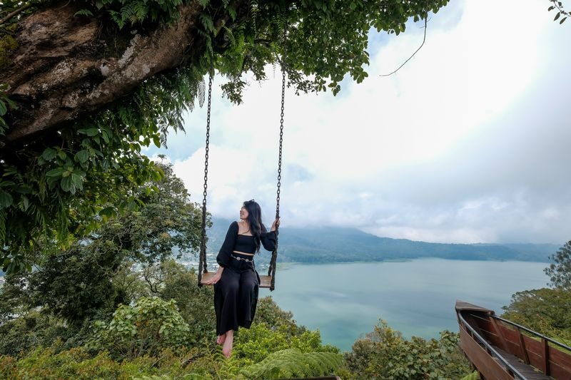Bali Daily Photographer Service - Getting the images after your session
