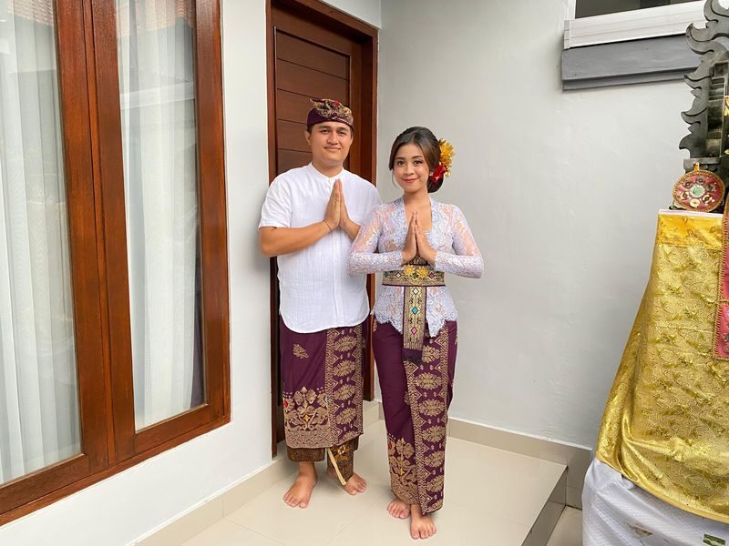 Bali Day Tour in Balinese Costume - Costume first, sightseeing second