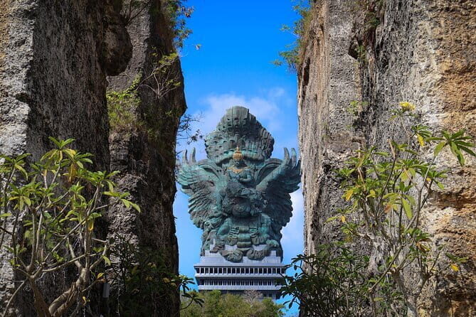 Bali Full Day Uluwatu Highlights Tour - Garuda Wisnu Kencana Cultural Park