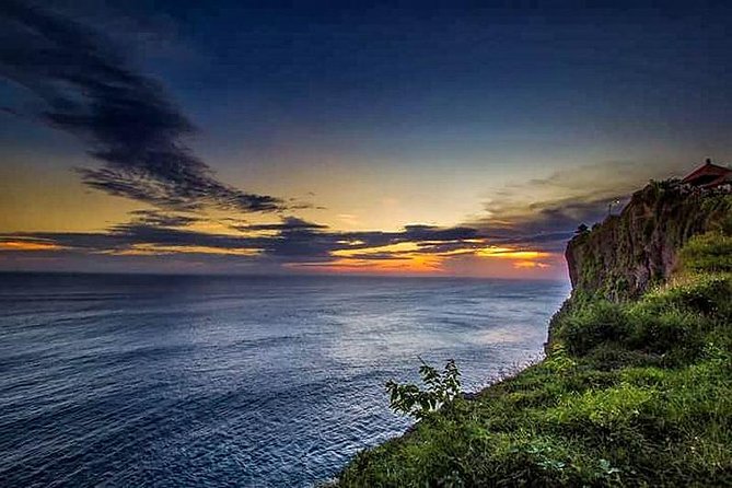 Bali Half Day Tour - Uluwatu Temple Sunset, Kecak Fire Dance, Jimbaran Dinner - Tour Highlights and Features