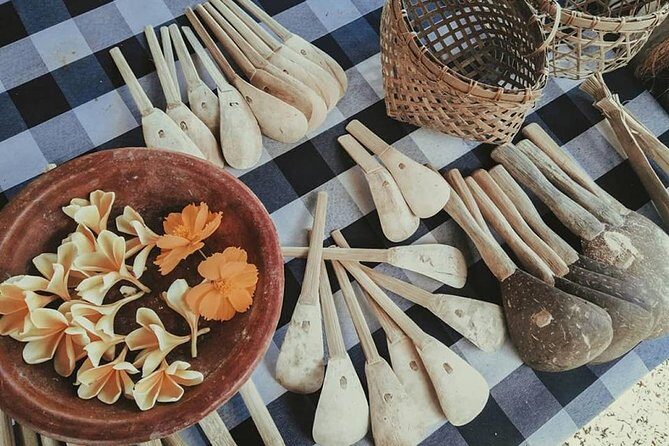 Bali Hindu Ritual's Offering Making Class - Good To Know