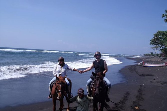 Bali Horse Riding 30 Mins At Black Sand Beach In A Private Tour! - Meeting and Pickup