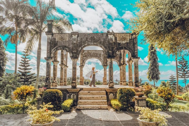 Bali Instagram Tour - Goa Raja Waterfall: pretty, but bring your legs