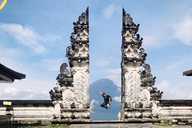 BALI INSTAGRAM Tours; Heaven Gate, Tirta Gangga, Tukad Cepung Waterfall - Insider Tips for Instagrammers