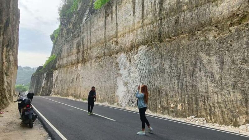 Bali: Jimbaran & Uluwatu Private Tour with Transfer Hotel - The Tour Options and Customization