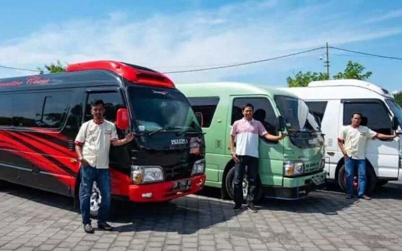 Bali: Kecak Dance at Melasti Beach with Jimbaran Dinner - FAQs