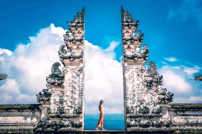 Bali: Lempuyang Temple, Goa Raja, Tirta Gangga Full Day Tour - Discovering Tirta Gangga