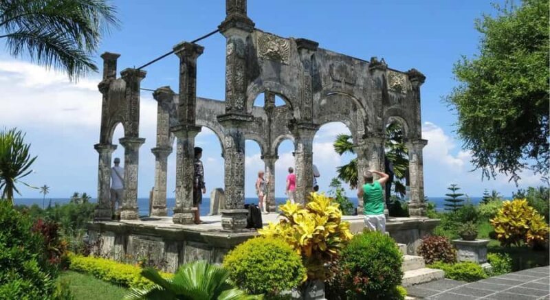 Bali: Lempuyang Temple, Tirta Gangga, and Taman Ujung Tour - A Complete Breakdown of the Tour