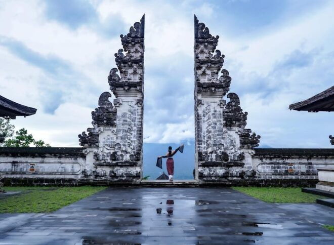Bali: Lempuyang Temple Tour With Photographer Bali - Thrilling Bali Swing