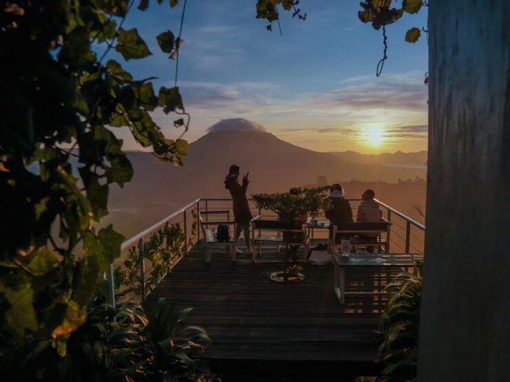 Bali: Lifestyle, Discover the Most Photogenic Spots in Bali - Key Points