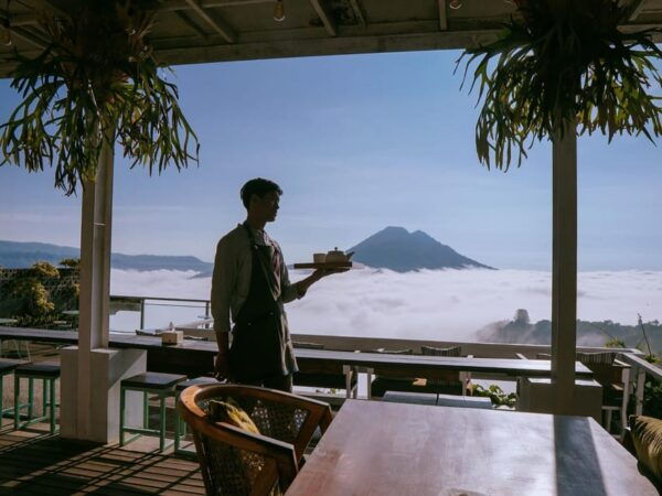 Bali: Lifestyle, Discover the Most Photogenic Spots in Bali - Culinary Delights at Cretya Ubud