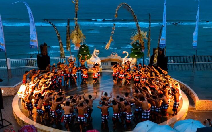 Bali: Melasti Sunset Kecak Dance Show & Jimbaran Bay - Experience Highlights