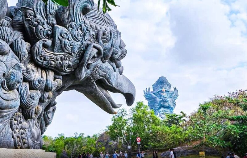 Bali: Monumental Grace, Art Reflection and Hidden Calm Shore - The Guide’s Touch: Stories and Insights