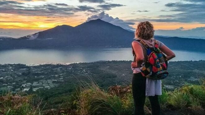 Bali: Mount Batur Sunrise Trek With a Female Guide - Full Description of the Activity