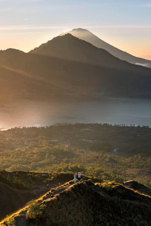 Bali: Mount Batur Sunrise Trek With Guide and Breakfast - Itinerary Highlights