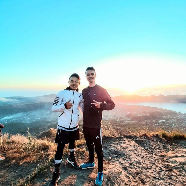 Bali: Mount Batur Sunrise Trek With Guide and Breakfast - Trek Through Balis Jungle With Scenic Views