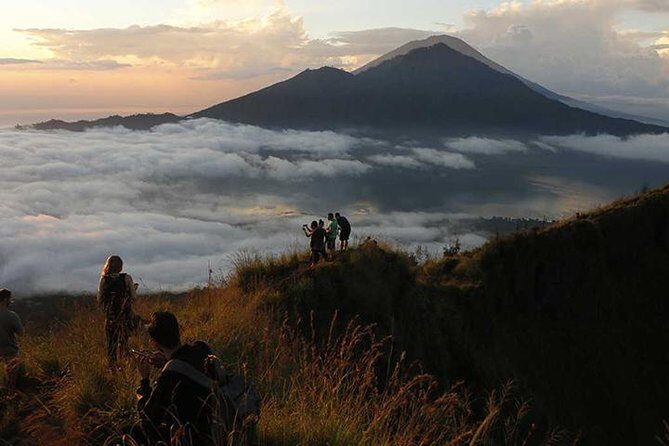 Bali Mount Batur Sunrise Trekking with Breakfast on Top - What Is the Bali Mount Batur Sunrise Trekking Experience?
