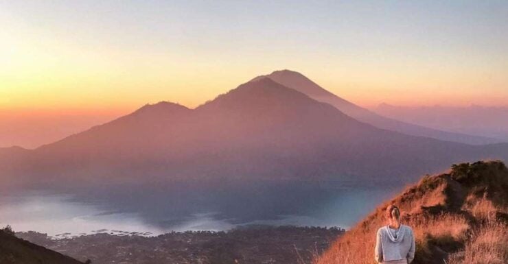 Bali: Mount Batur Trekking and Hot Spring Tour - Combining Trekking With Sightseeing