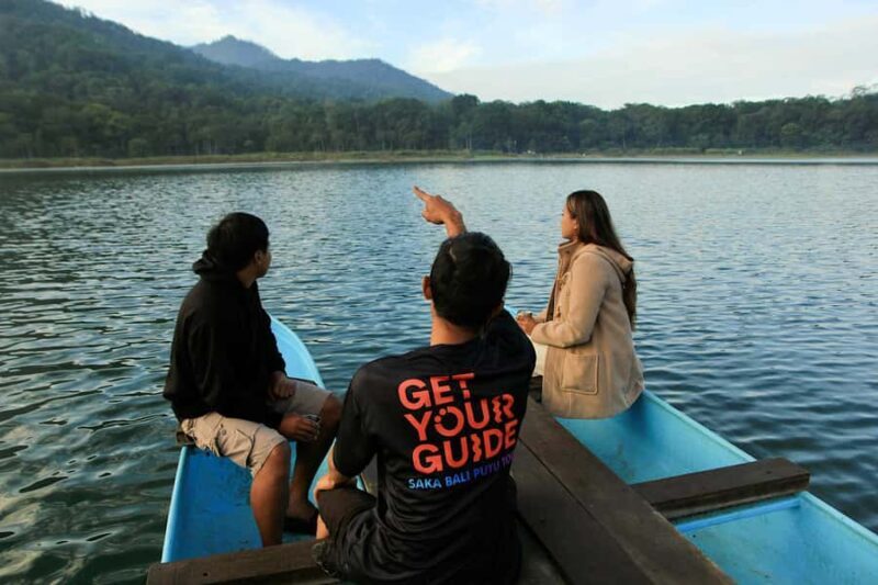 Bali: Munduk Sunrise Canoeing Experience at Tamblingan Lake - An Authentic and Tranquil Escape in Bali’s Highlands