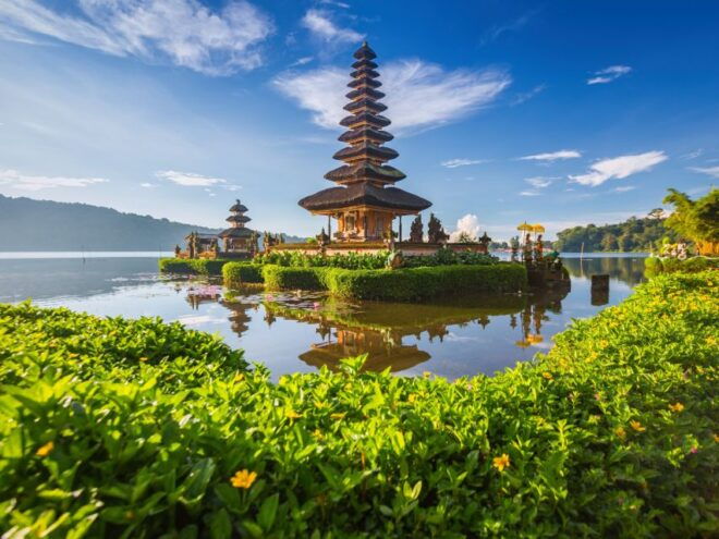 Bali : North Bali Instagramable, Gate, Waterfall, & More - Banyumala Waterfalls Exploration