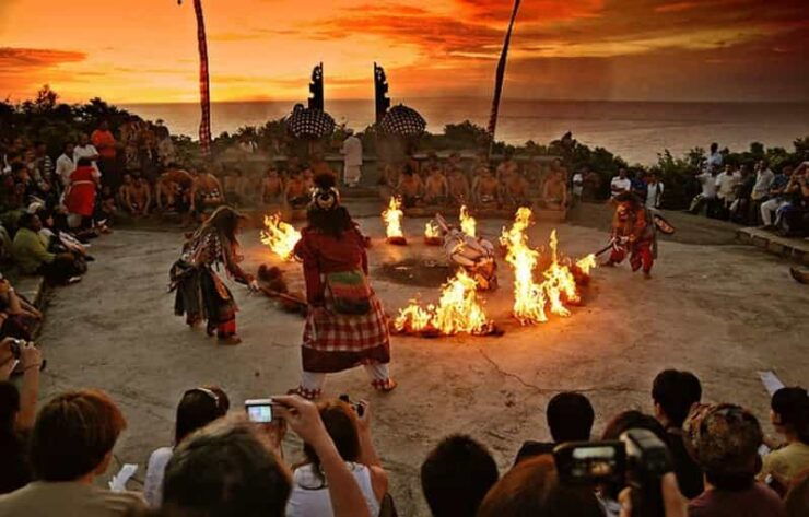 Bali: Nusa Dua Beach, Ulu Temple and Kecak Fire Dance - Exploring Nusa Dua Beach