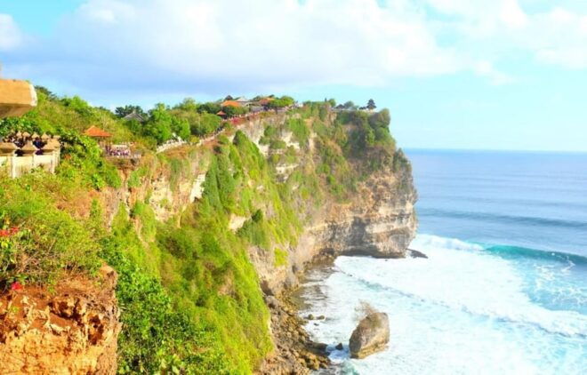 Bali: Nusa Dua Beach, Ulu Temple and Kecak Fire Dance - Relaxation at Melasti Beach