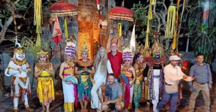 Bali : Padang Padang Beach , Kecak Dance & Jimbaran Dinner - Key Points