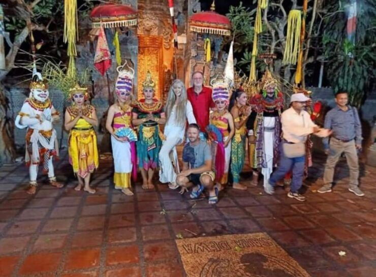 Bali : Padang Padang Beach , Kecak Dance & Jimbaran Dinner - Exploring Padang Padang Beach