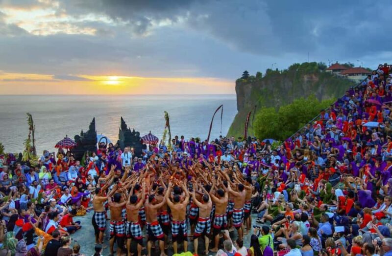 Bali: Padang Padang Beach, Uluwatu Temple & Kecak Dance Tour - The Itinerary in Detail