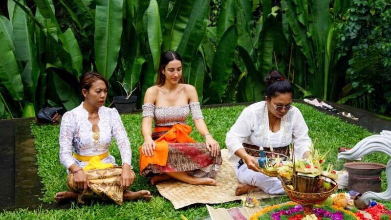 Bali: Palm Reading and Blessing by Balinese Spiritual Healer - Introducing the Bali Palm Reading and Blessing by a Balinese Spiritual Healer