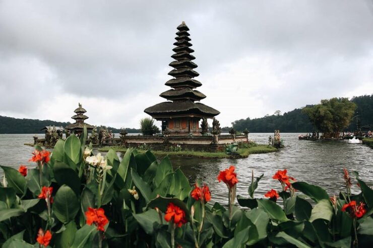 Bali: Private Customizable Tour With German Speaking Guide - Good To Know