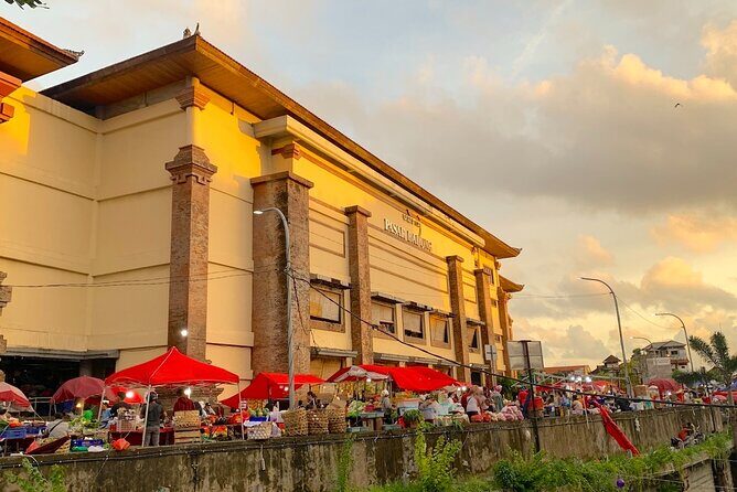 Bali: Private Evening Walking Tour with Culinary Experience - An In-Depth Look at the Tour Experience