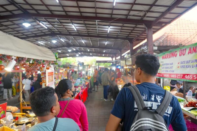 Bali: Private Evening Walking Tour with Culinary Experience - FAQ