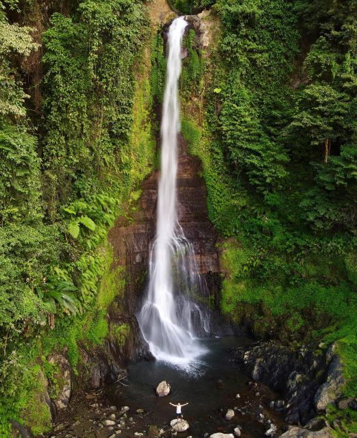 Bali: Private Lovina Dolphins and North Bali Full Day Tour - Ulun Danu Beratan Temple