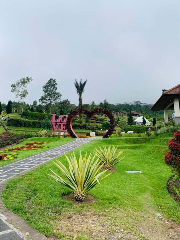 Bali: Private Tour of Jatiluwih, Ulun Danu, and Tanah Lot - What Makes This Tour Stand Out