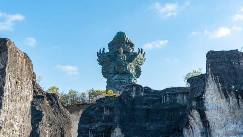 Bali: Private Uluwatu Tour Combination With Hotel Transfer - Breaking Down the Itinerary