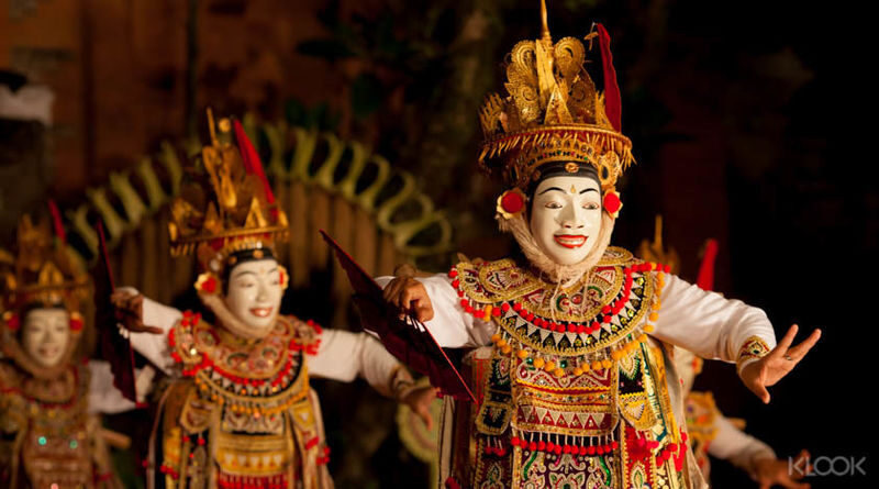 Balis Greatest Hits: Ubud & Kintamani Private Tour - Gunung Kawi’s monuments and steep approach